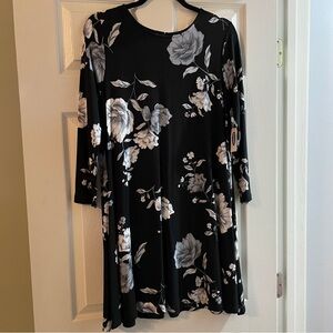 NWT Old Navy Black and White Floral Dress